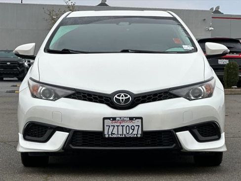 Certified 2017 Toyota Corolla iM w/ Carpet Mat Package image 10