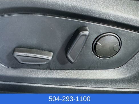 Used 2023 Ford Explorer XLT w/ Equipment Group 202A RWD image 21