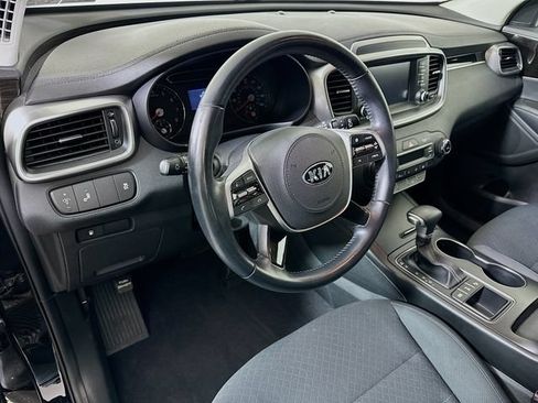 Used 2020 Kia Sorento LX w/ LX I4 Convenience Package AWD/4WD image 11
