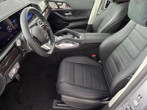 New 2026 Mercedes-Benz GLS 450 4MATIC image 6