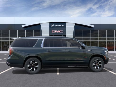 New 2026 GMC Yukon XL AT4 Ultimate AWD/4WD image 19