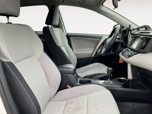 Used 2016 Toyota RAV4 XLE image 14
