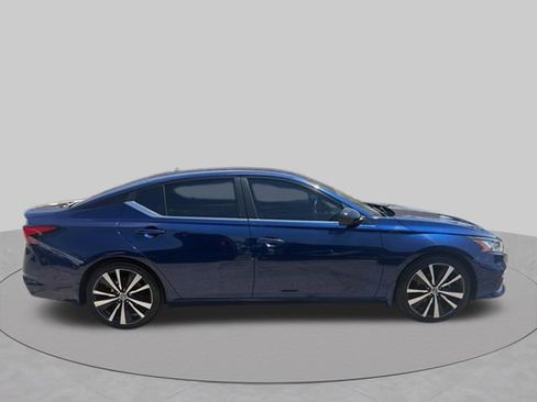Used 2022 Nissan Altima 2.5 SR FWD image 5