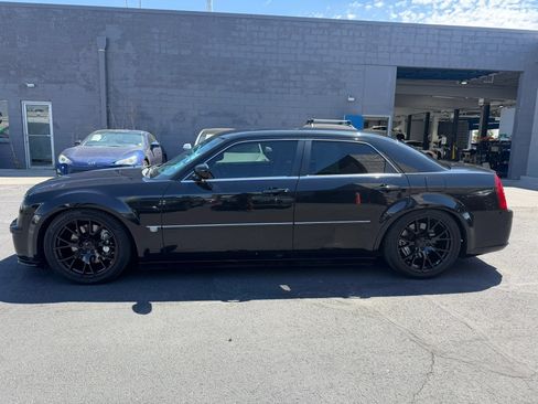 Used 2006 Chrysler 300 SRT8 RWD image 3