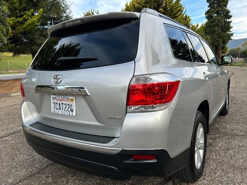 Used 2013 Toyota Highlander SE image 14