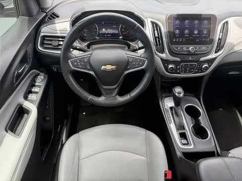 Used 2019 Chevrolet Equinox Premier FWD image 17