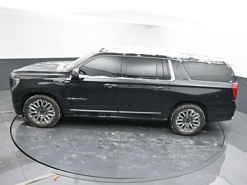 Used 2024 GMC Yukon XL Denali Ultimate image 46