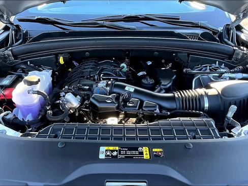 New 2025 Jeep Grand Cherokee Limited w/ Luxury Tech Group II image 9