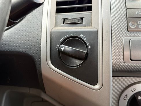 Used 2010 Toyota Tacoma 4x4 Access Cab w/ SR5 Pkg #2 image 24