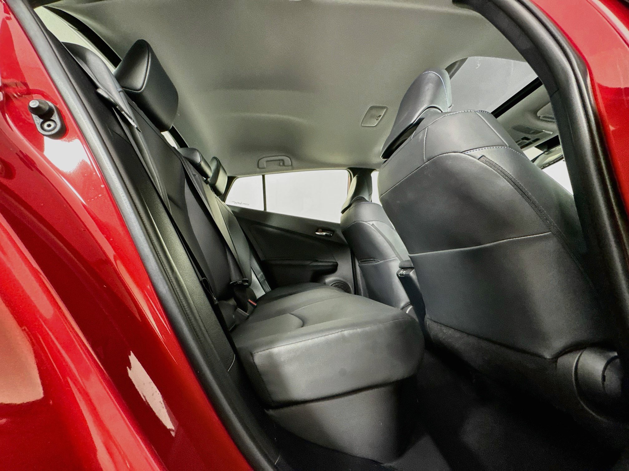 Certified 2022 Toyota Prius Limited w/ Premium Convenience Package FWD image 30