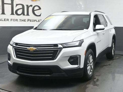 Used 2023 Chevrolet Traverse LT FWD image 7