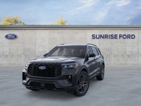 New 2026 Ford Explorer ST-Line w/ ST-Line Street Pack RWD image 2