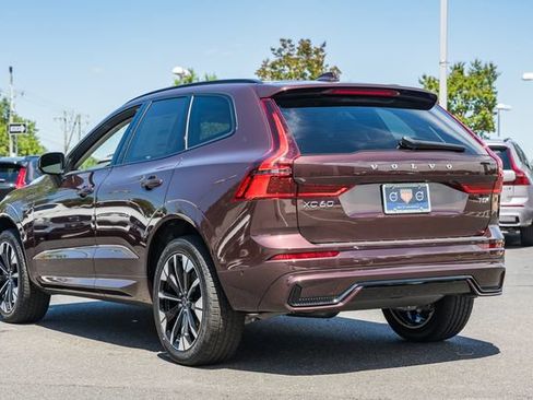 New 2026 Volvo XC60 T8 Plus AWD/4WD image 5