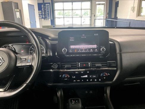 Used 2023 Nissan Pathfinder Rock Creek AWD/4WD image 18