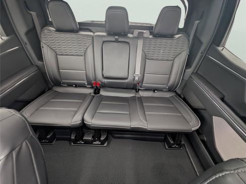 New 2025 GMC Sierra EV Denali image 32