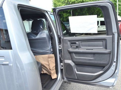 New 2024 RAM 3500 Tradesman w/ Chrome Appearance Group image 29