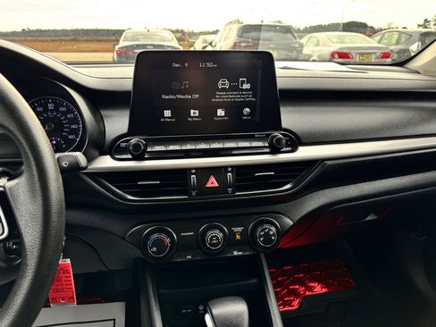 Used 2021 Kia Forte LXS image 15