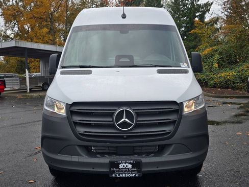 New 2026 Mercedes-Benz Sprinter 2500 image 9