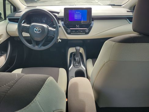 Certified 2025 Toyota Corolla LE image 14