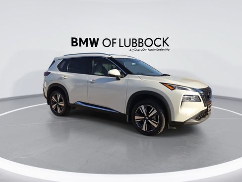 Used 2021 Nissan Rogue SL w/ Premium Package AWD/4WD image 2