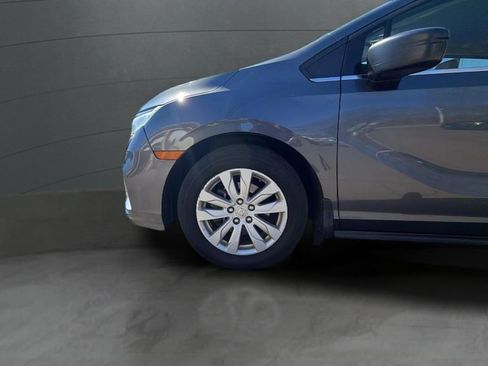 Used 2018 Honda Odyssey LX image 13