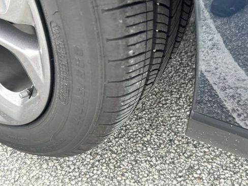 Used 2024 Honda Accord EX image 11