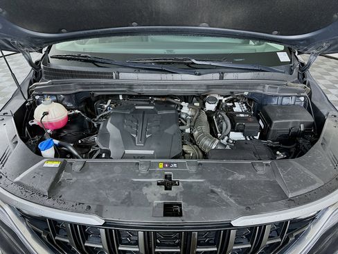 Used 2024 Kia Carnival LX image 34