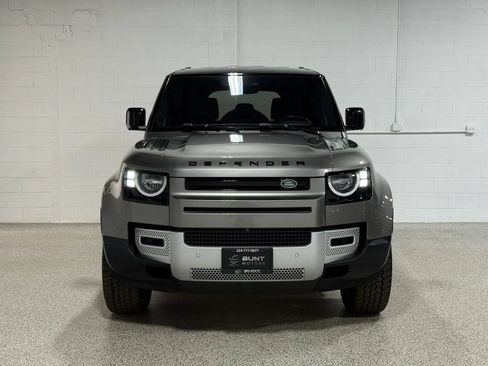 Used 2022 Land Rover Defender 110 S AWD/4WD image 4