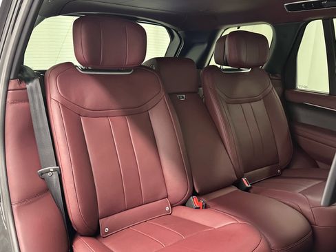 Used 2024 Land Rover Range Rover Long Wheelbase Autobiography image 21