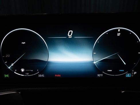 New 2026 Mercedes-Benz GLB 250 image 22