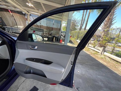 Used 2018 Kia Optima EX FWD image 12