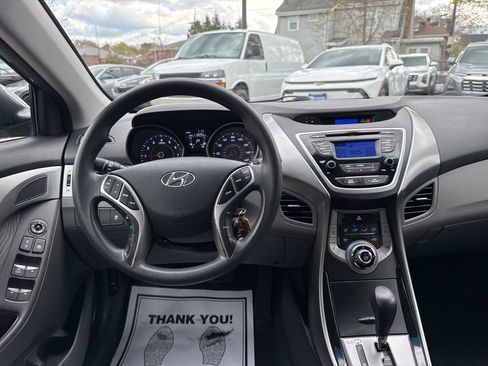 Used 2013 Hyundai Elantra GLS w/ Preferred Pkg FWD image 25