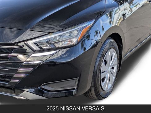 Used 2025 Nissan Versa S w/ Trunk Package image 10