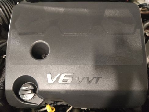 Used 2020 Buick Enclave Premium w/ Sun and Sites Package FWD image 30