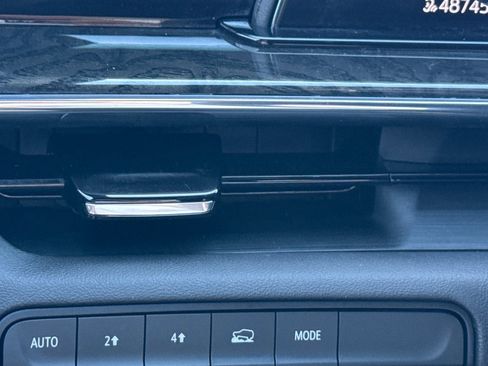 Used 2023 Cadillac Escalade ESV Premium Luxury image 26