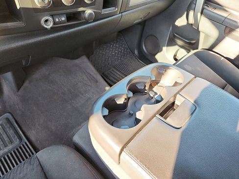 Used 2011 GMC Sierra 2500 SLE image 15