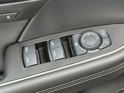 Used 2024 Buick Envision Preferred image 12