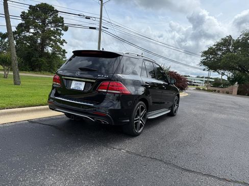 Used 2018 Mercedes-Benz GLE 43 AMG 4MATIC image 8