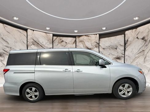 Used 2016 Nissan Quest SV FWD image 4