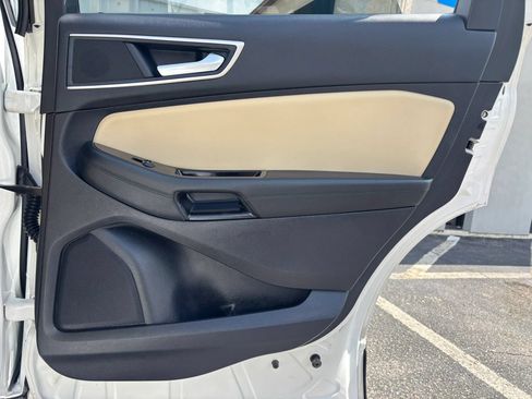 Used 2020 Ford Edge SEL w/ Convenience Package FWD image 56