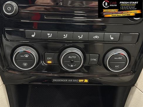 Used 2021 Volkswagen Passat 2.0T SE image 45