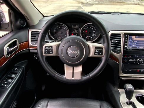 Used 2013 Jeep Grand Cherokee Limited RWD image 6