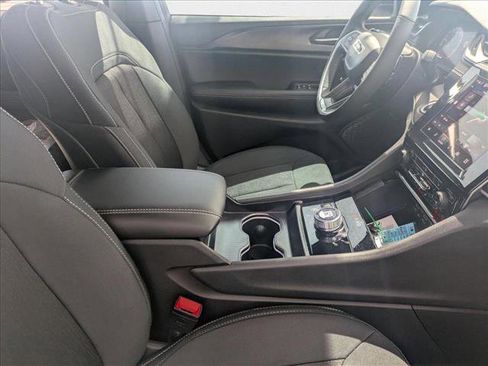 New 2025 Jeep Grand Cherokee L Laredo w/ Luxury Tech Group I image 11