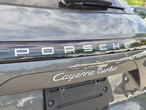 Used 2019 Porsche Cayenne Turbo AWD/4WD image 12