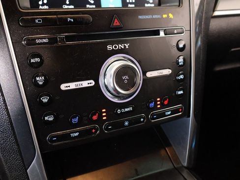 Used 2017 Ford Explorer Sport w/ Equipment Group 401A image 8