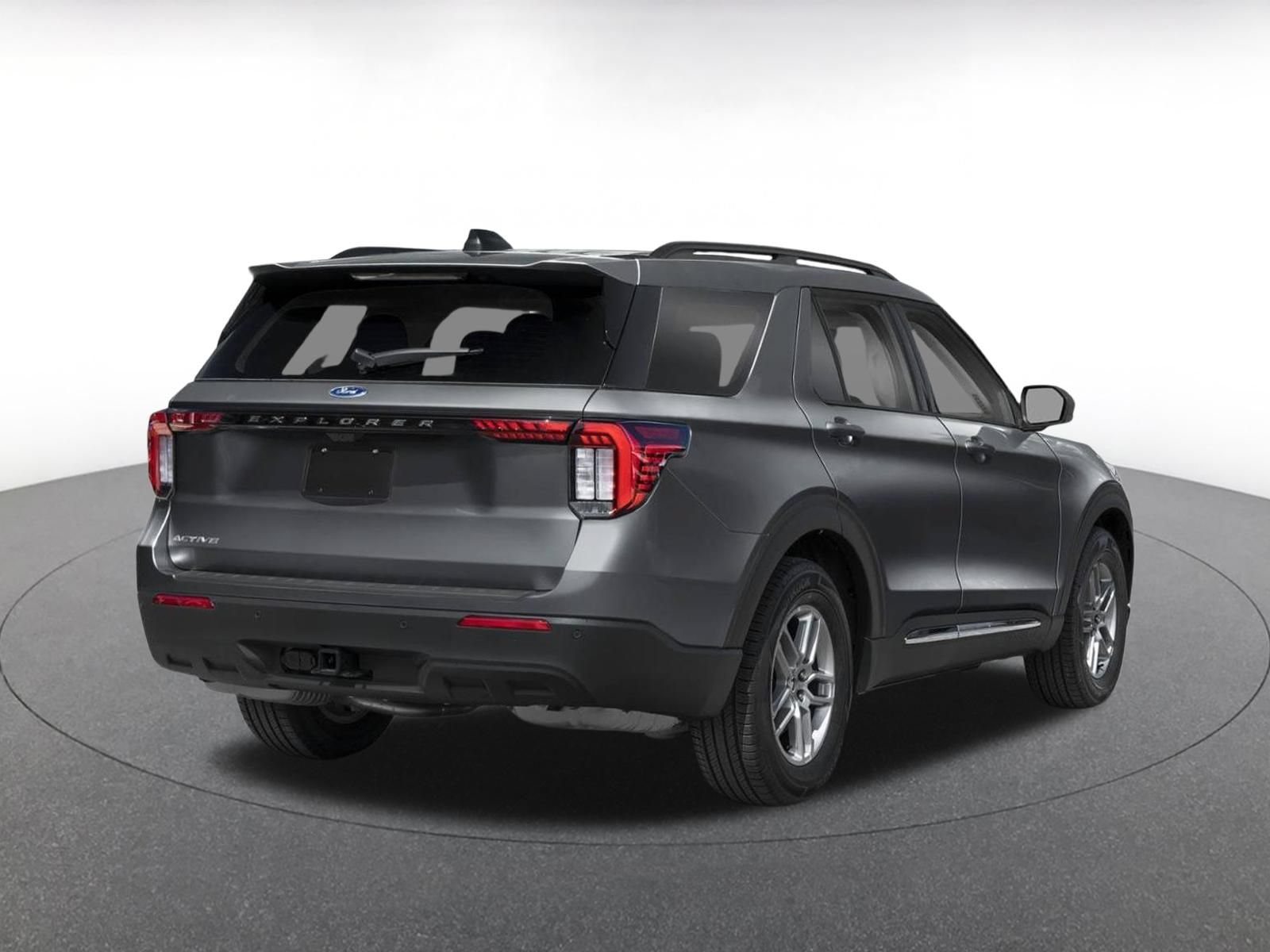 Used 2026 Ford Explorer Active AWD/4WD image 2