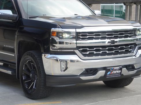Used 2017 Chevrolet Silverado 1500 LTZ w/ Sport Package AWD/4WD image 26