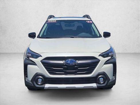 Used 2025 Subaru Outback Limited AWD/4WD image 2