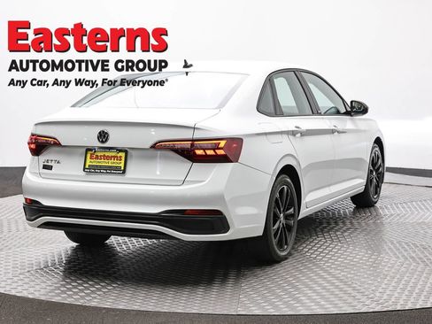 Used 2024 Volkswagen Jetta Sport FWD image 5