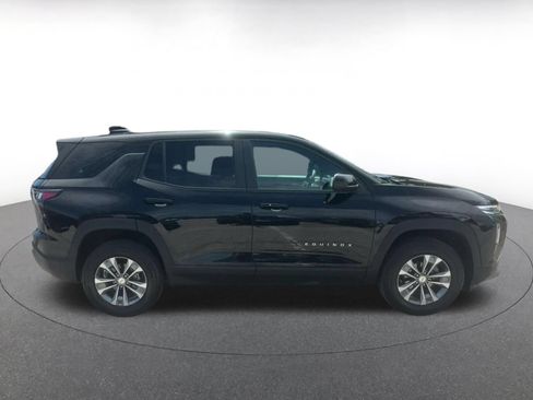 Used 2025 Chevrolet Equinox LT FWD image 16
